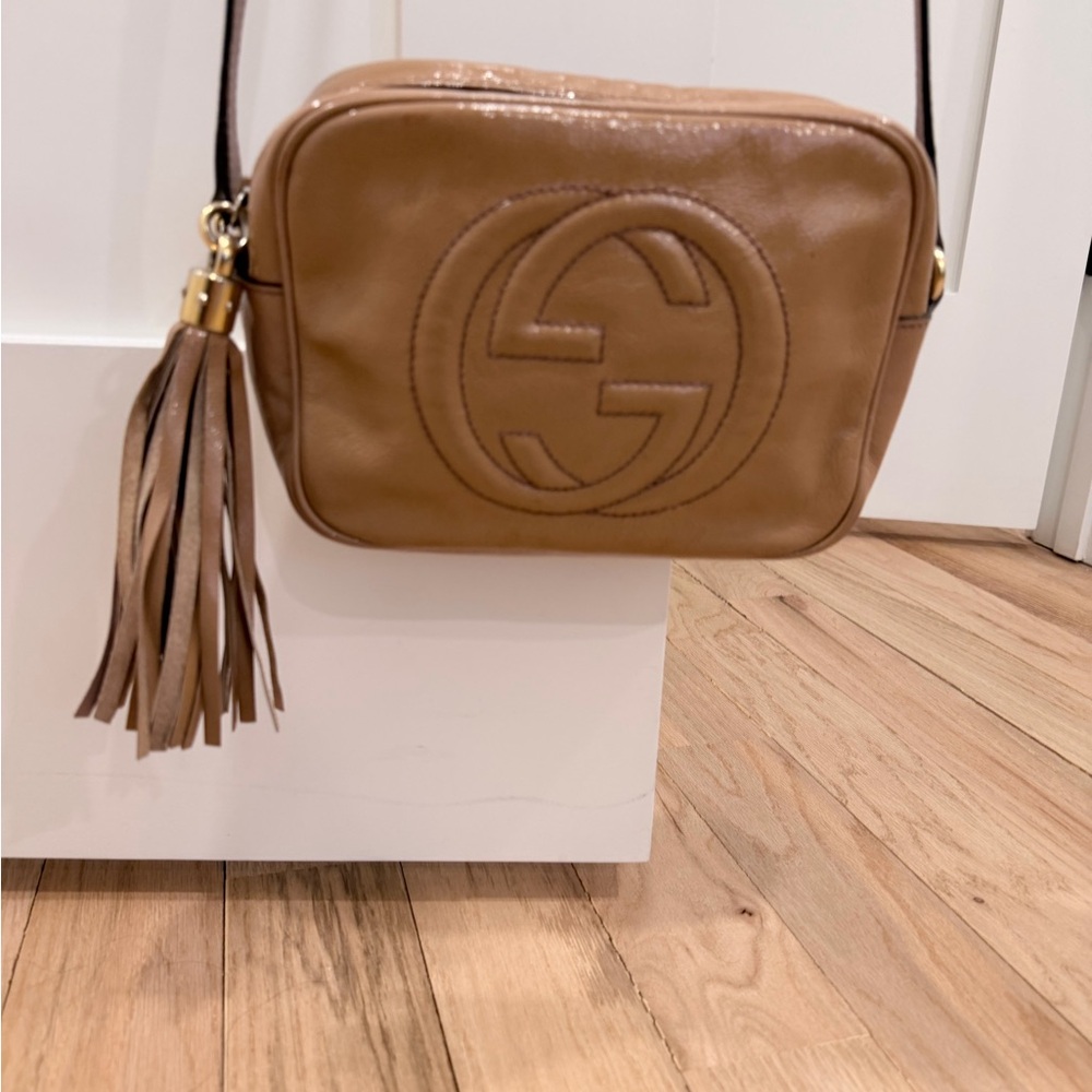 Gucci Soho Disco Crossbody Bag – Tan / Nude - Picture 11 of 15